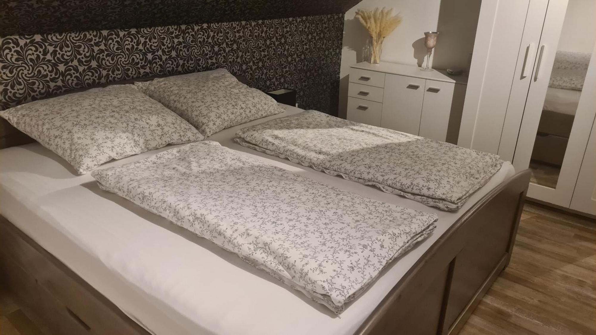 Ferienwohnung Lilith Брилон Екстериор снимка